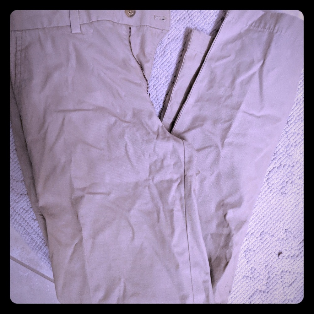 Mens khakis 32x34